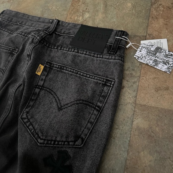 Gallery Debt. Cross Pattern Jeans - Picture 6 of 7